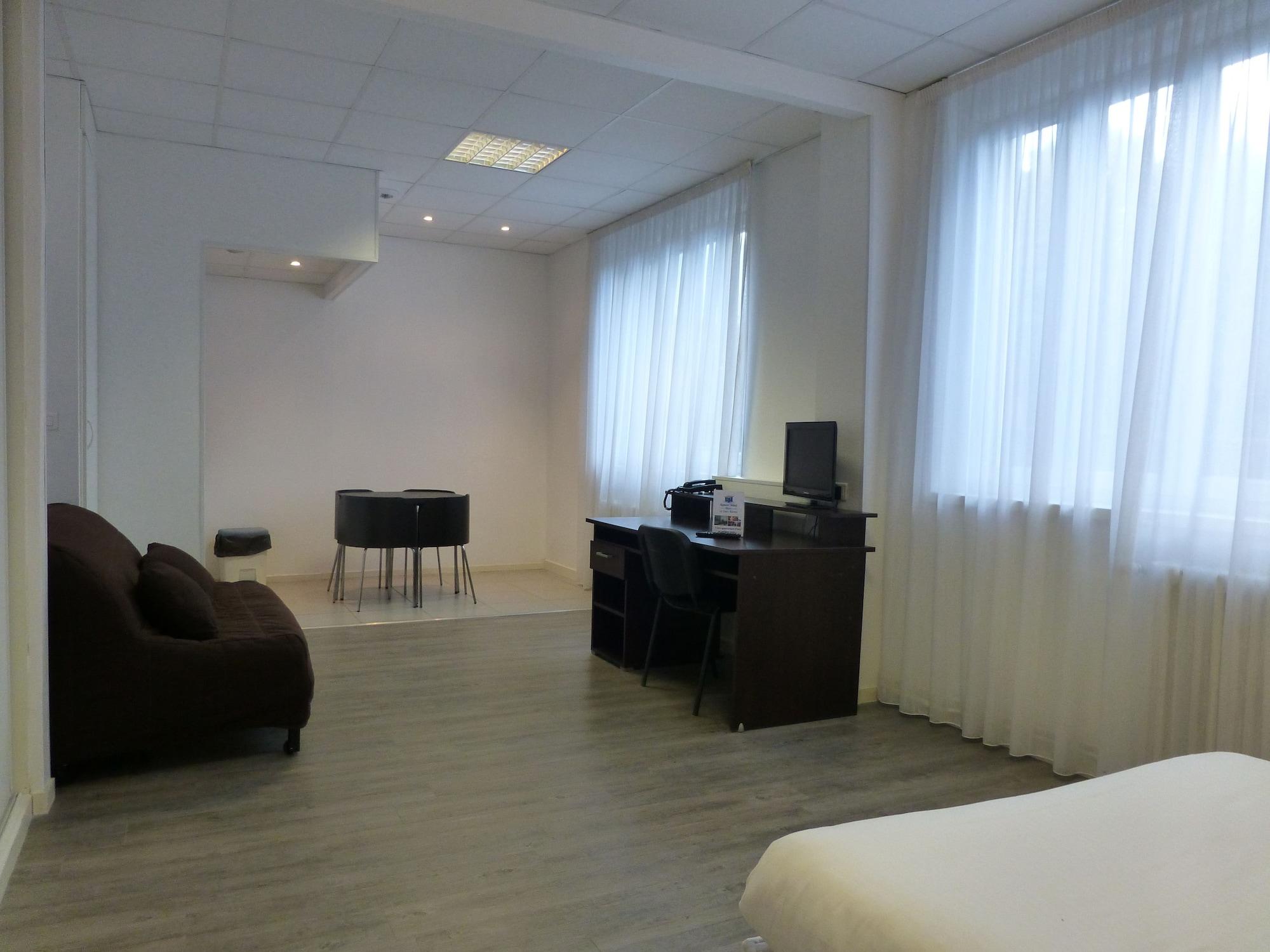Kosy Appart'Hotels - Le Cours Moreau มากง ภายนอก รูปภาพ