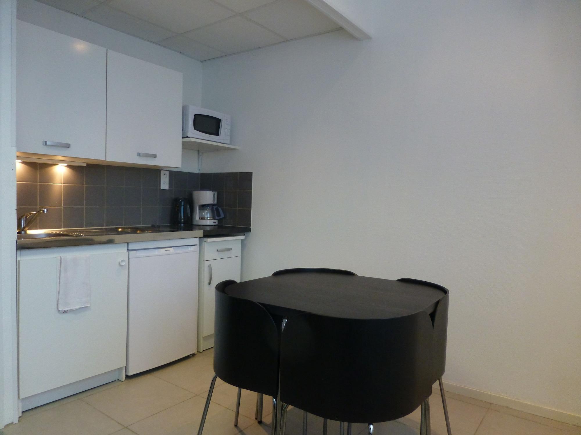 Kosy Appart'Hotels - Le Cours Moreau มากง ภายนอก รูปภาพ