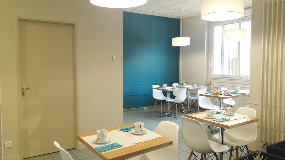 Kosy Appart'Hotels - Le Cours Moreau มากง ภายนอก รูปภาพ