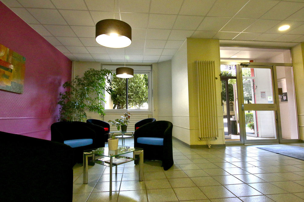 Kosy Appart'Hotels - Le Cours Moreau มากง ภายนอก รูปภาพ